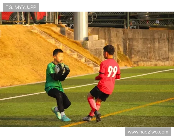 劲风杯点燃梅州青少年足球盛会 劲风杯点燃梅州青少年足球盛会